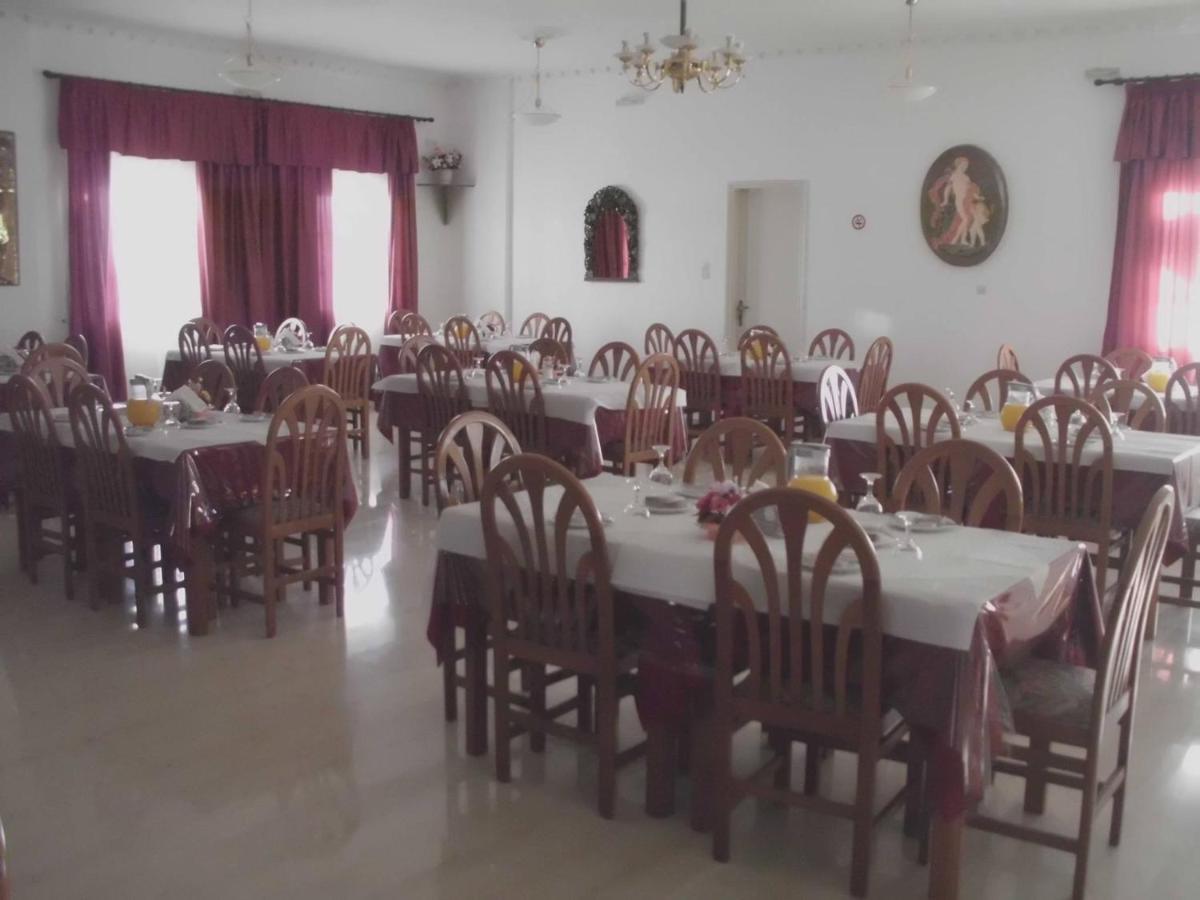 Nikos Hotel Karterádosz Kültér fotó