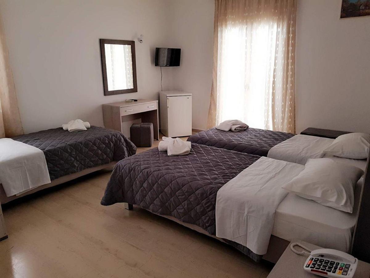 Nikos Hotel Karterádosz Kültér fotó