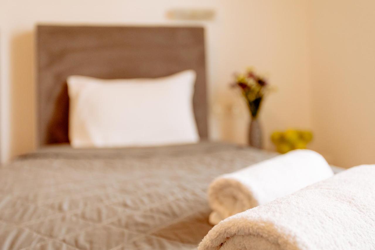 Nikos Hotel Karterádosz Kültér fotó