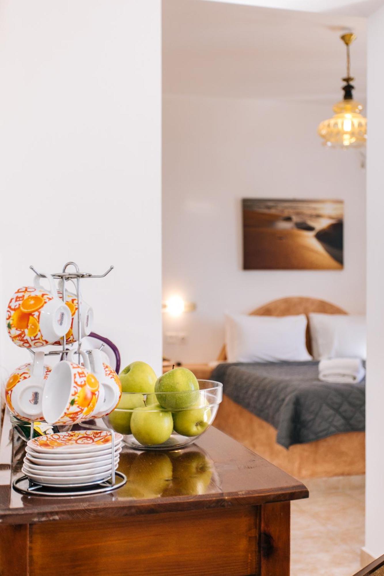 Nikos Hotel Karterádosz Kültér fotó